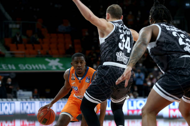 具备执行这 具备执行这